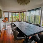 Massive 5Bdr Home Games Room Wi-Fi Netflix