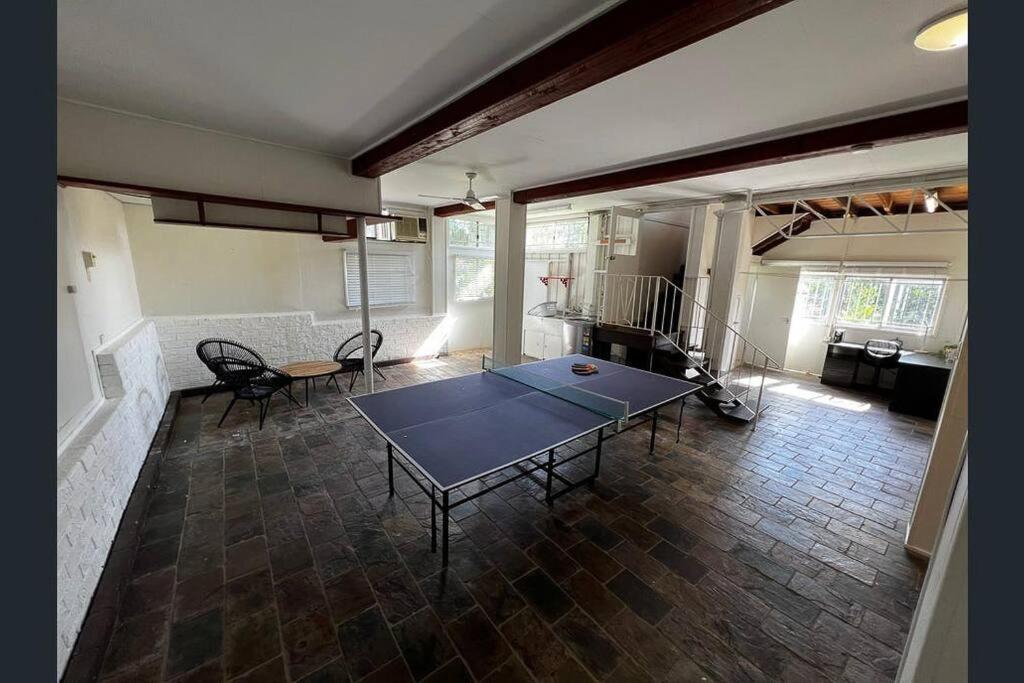 Holiday home Massive 5bdr Games Wi-fi Netflix Brisbane