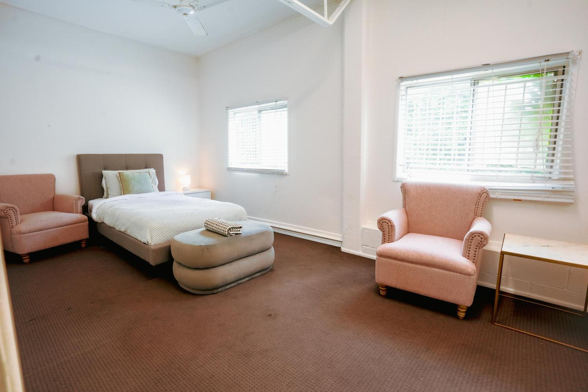 Massive 5bdr Games Wi-fi Netflix * Brisbane